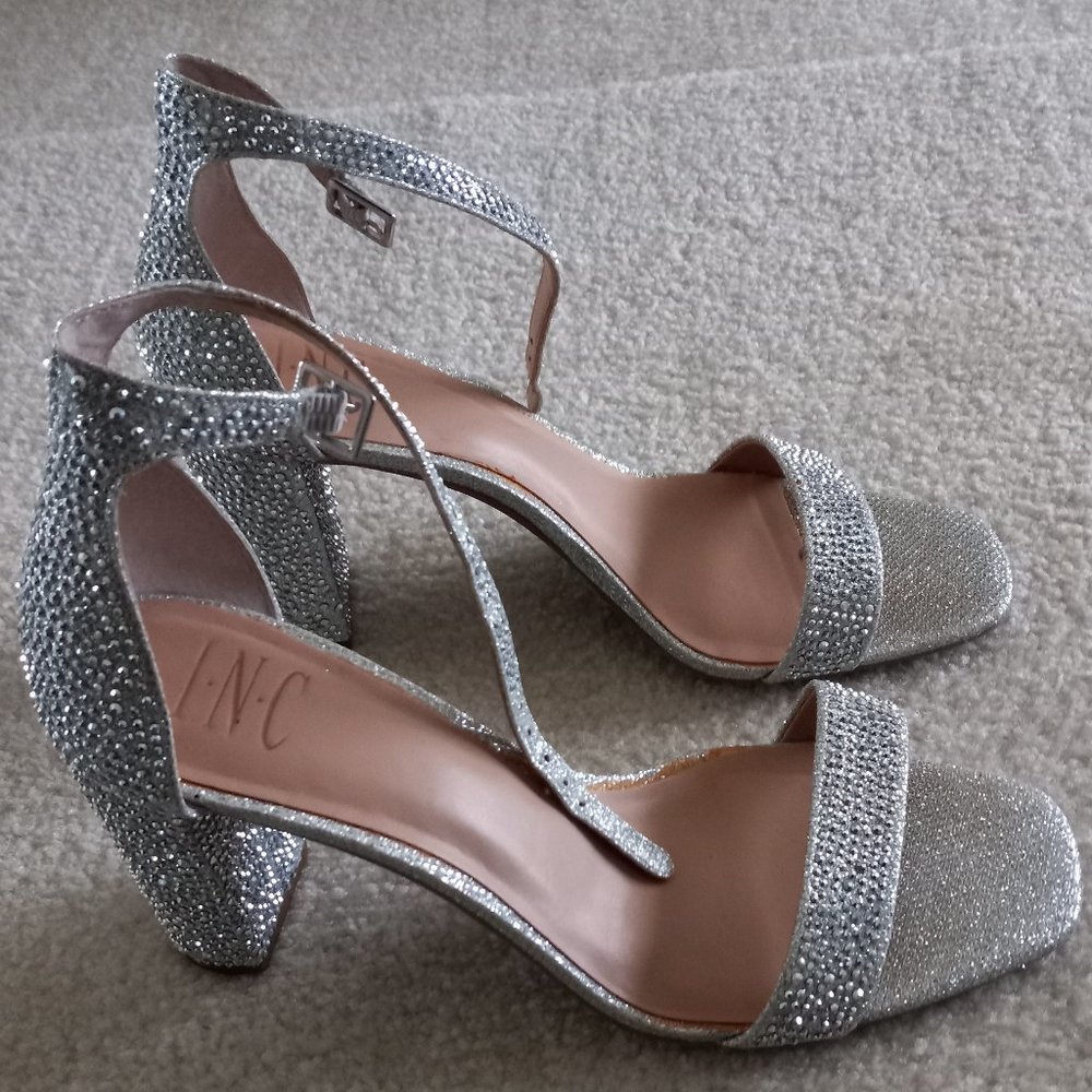 Like New In Great Condition Only Worn Once - image 1